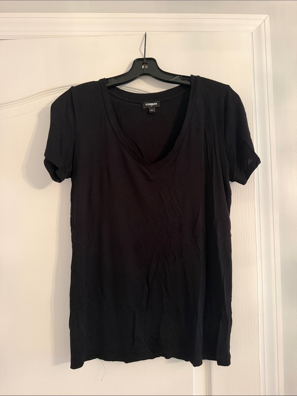 Express Black V-Neck Short Sleeve Tee